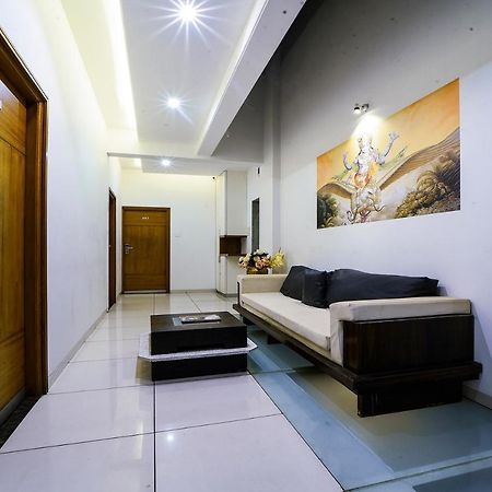 Hotel Sri Sri Executive, Kolhápur Exteriér fotografie