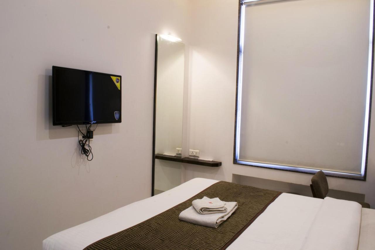 Hotel Sri Sri Executive, Kolhápur Exteriér fotografie