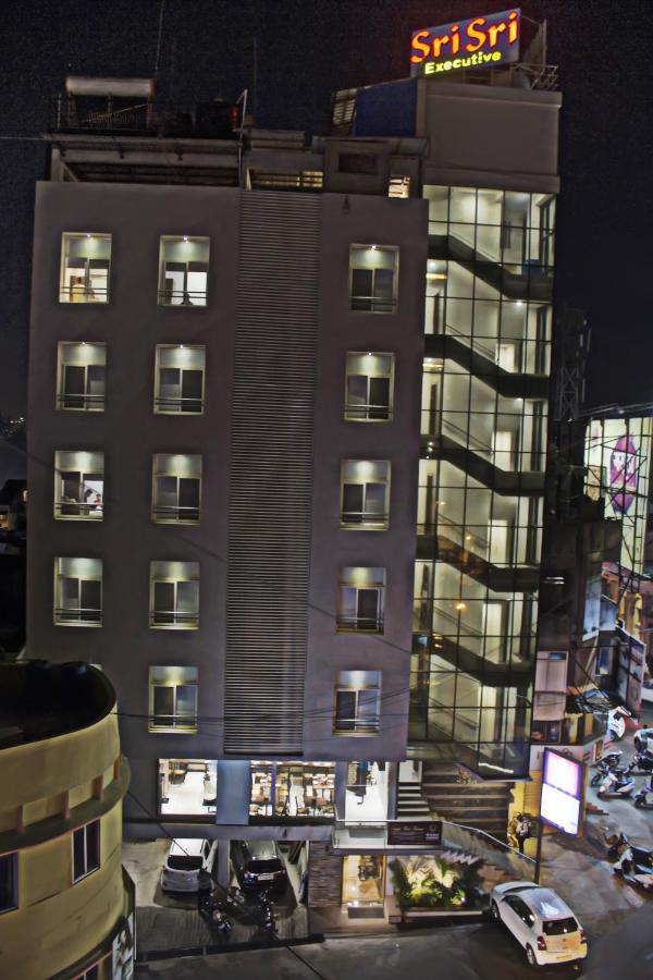 Hotel Sri Sri Executive, Kolhápur Exteriér fotografie