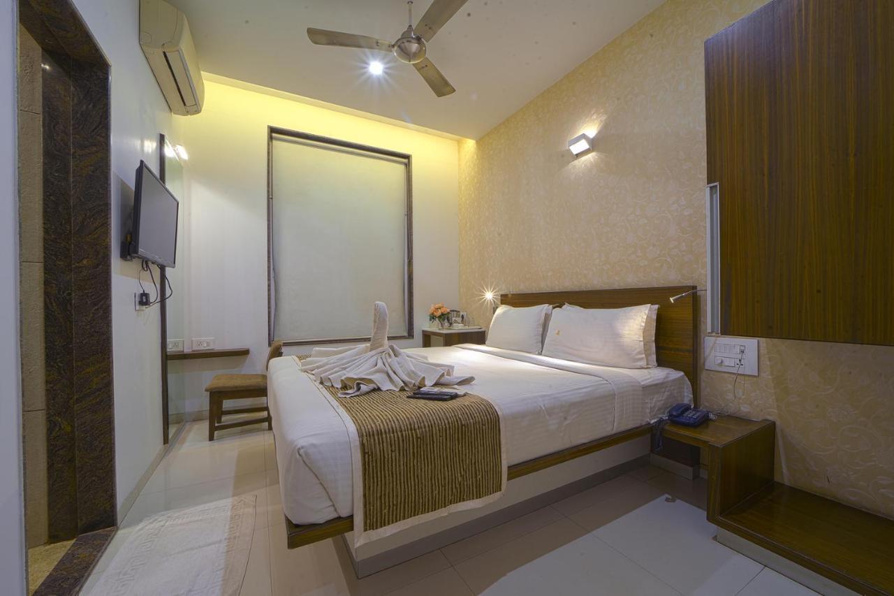 Hotel Sri Sri Executive, Kolhápur Exteriér fotografie