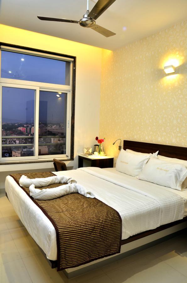 Hotel Sri Sri Executive, Kolhápur Exteriér fotografie